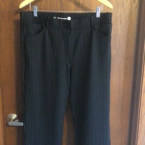 Betabrand straight leg 7 pocket black pinstripe pants